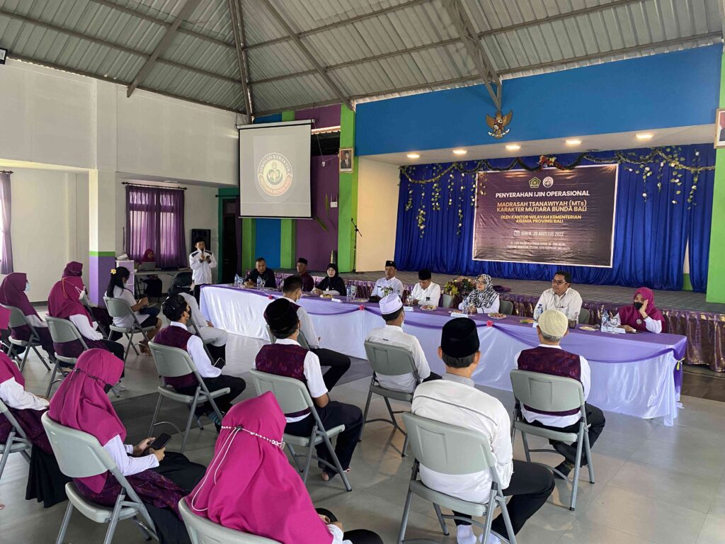 Penyearahan Ijin Operasional MTs Karakter Mutiara Bunda di Gedung Aula Serbaguna Sekolah