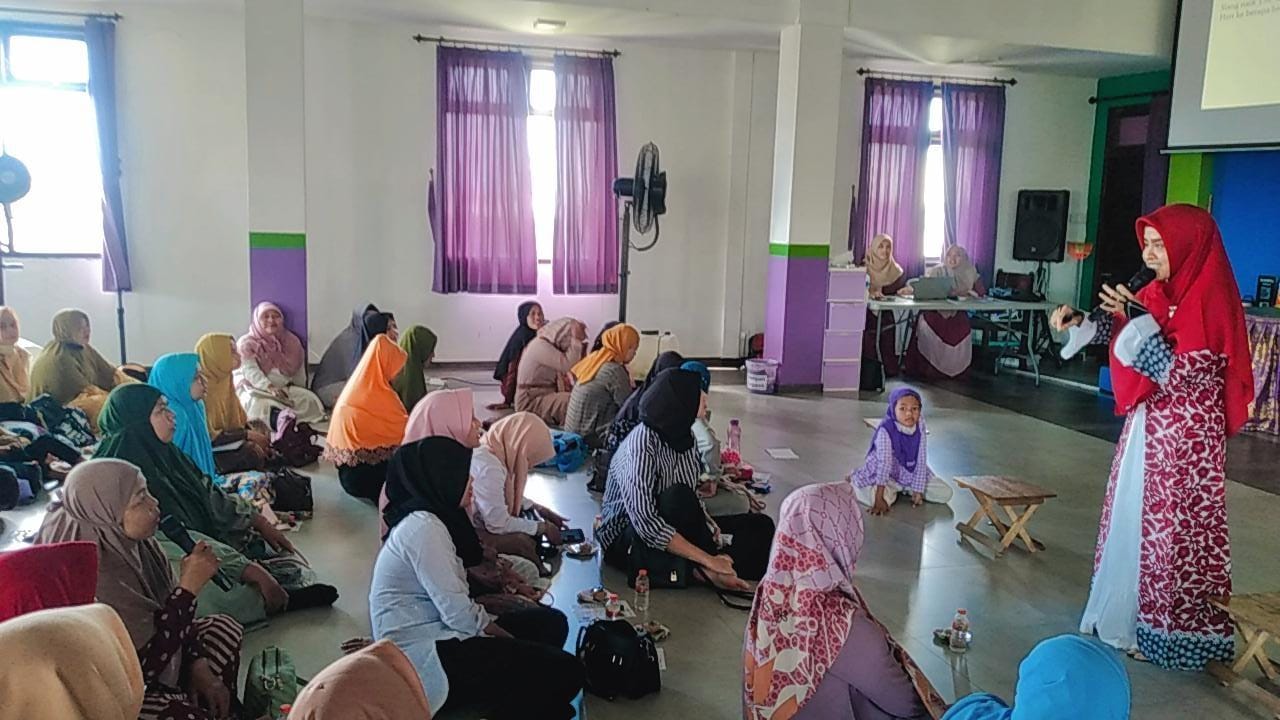 Parenting Akbar MI Karakter Mutiara Bunda Bali : Mengenali dan Mengoptimalkan Multiple Intellegence