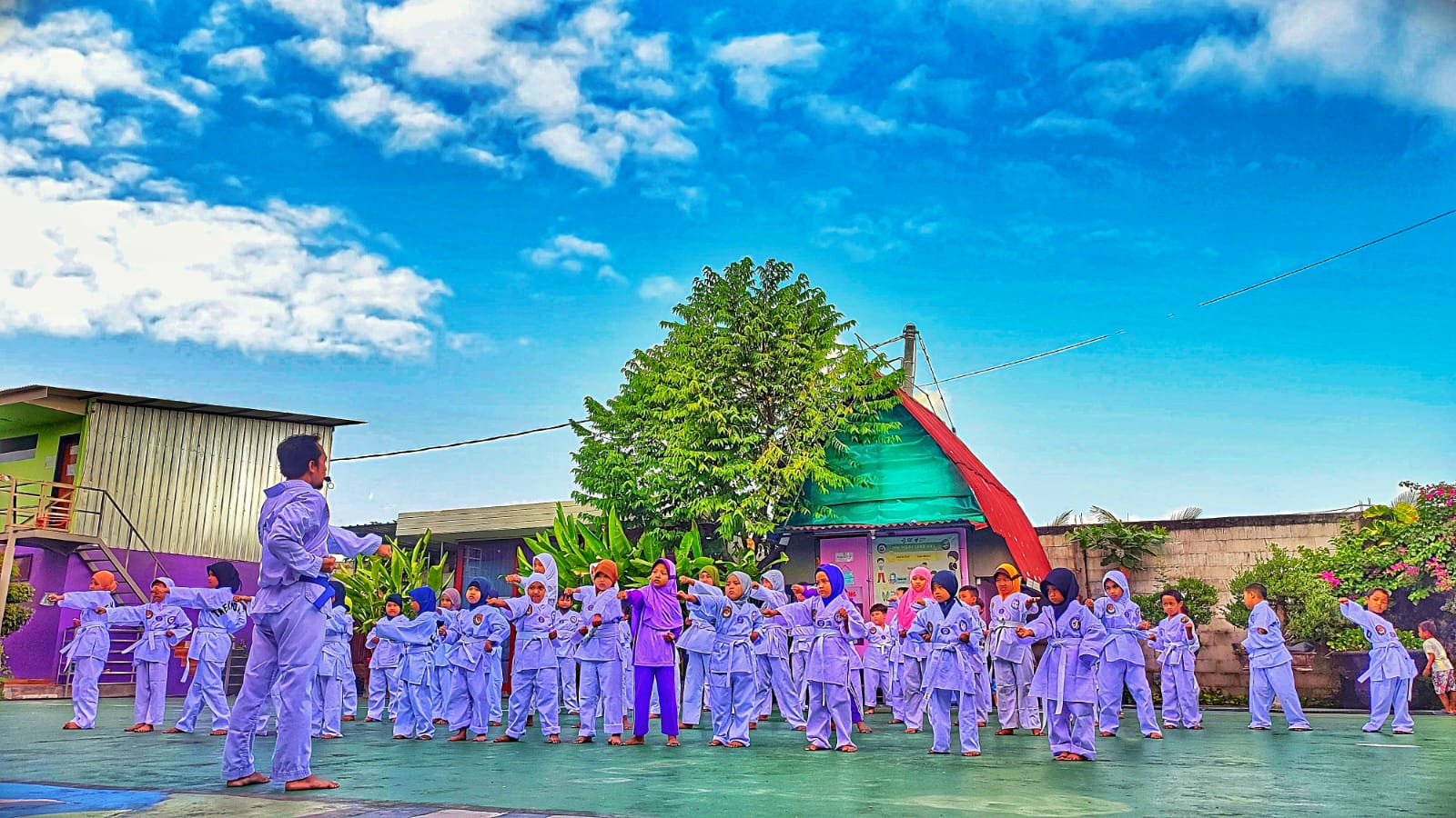 Suasana Ekstrakurikuler Tae Kwon Do di MI Karakter Mutiara Bunda, Setiap hari Jumat pukul 16.00 WITA