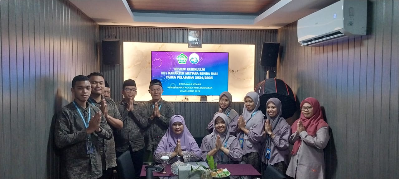 Review Kurikulum MTs. Karakter Mutiara Bunda Tahun Pelajaran 2024/2025: Langkah Strategis Penjaminan Mutu Pendidikan