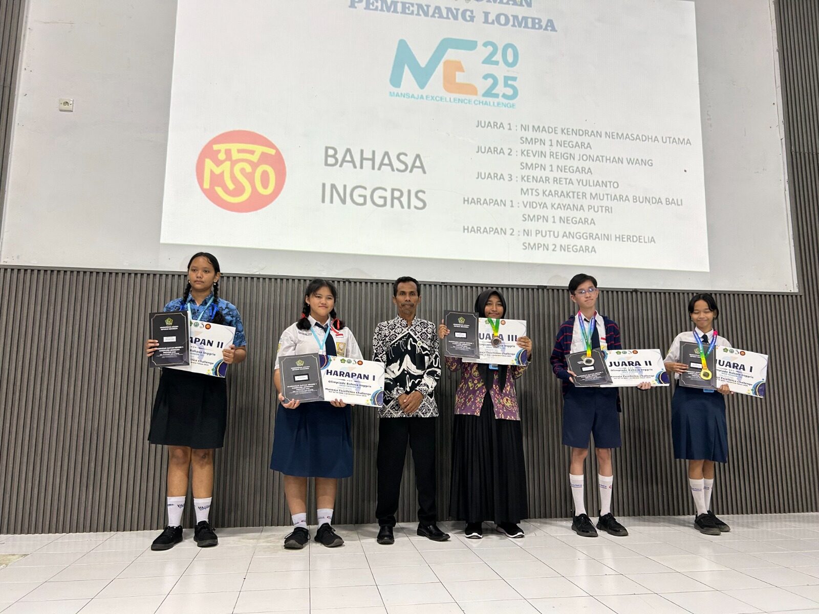 HUT ke-35 MAN 1 Jembrana, ajang Final Olimpiade Bahasa Inggris, Selasa, 21 Januari 2025