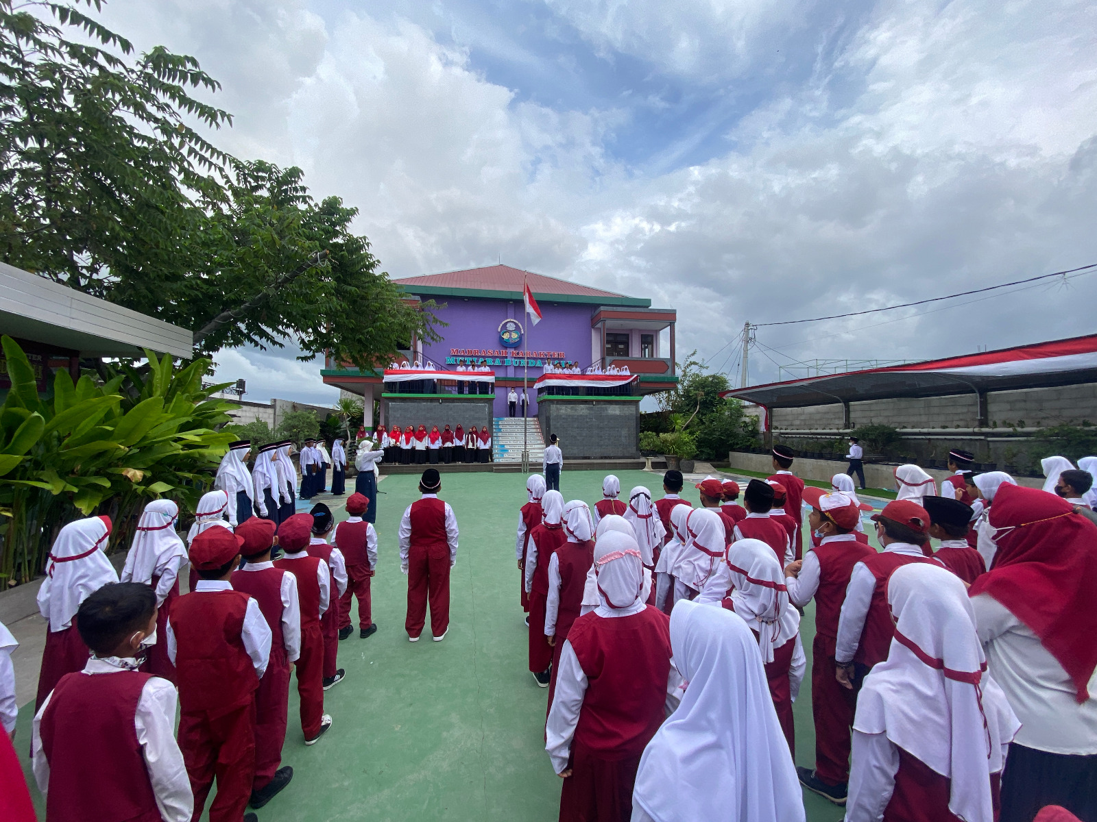 JADILAH PEMALAS !? (Seni Menjadi Pribadi yang Malas Berbuat Keburukan) PART II